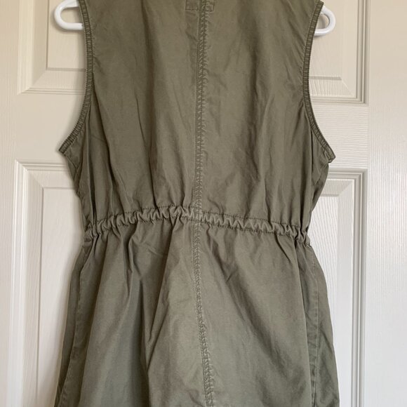 Old Navy Cargo Vest - Picture 2 of 5